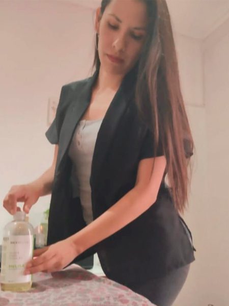 Melina1