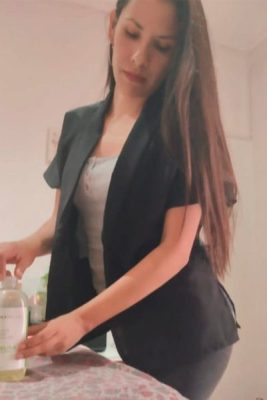 Melina1